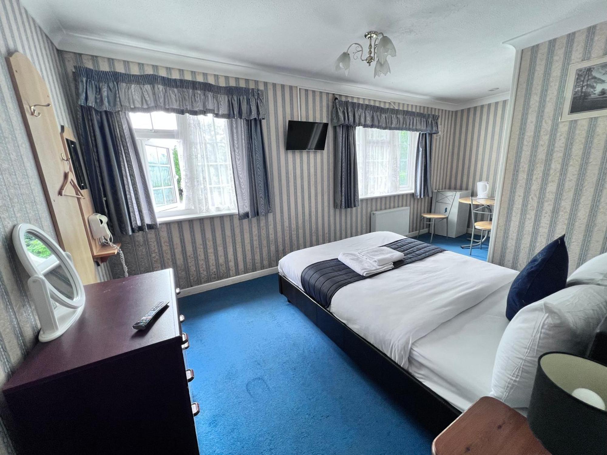 All Seasons Gatwick Guest House & Parking Horley Exterior foto