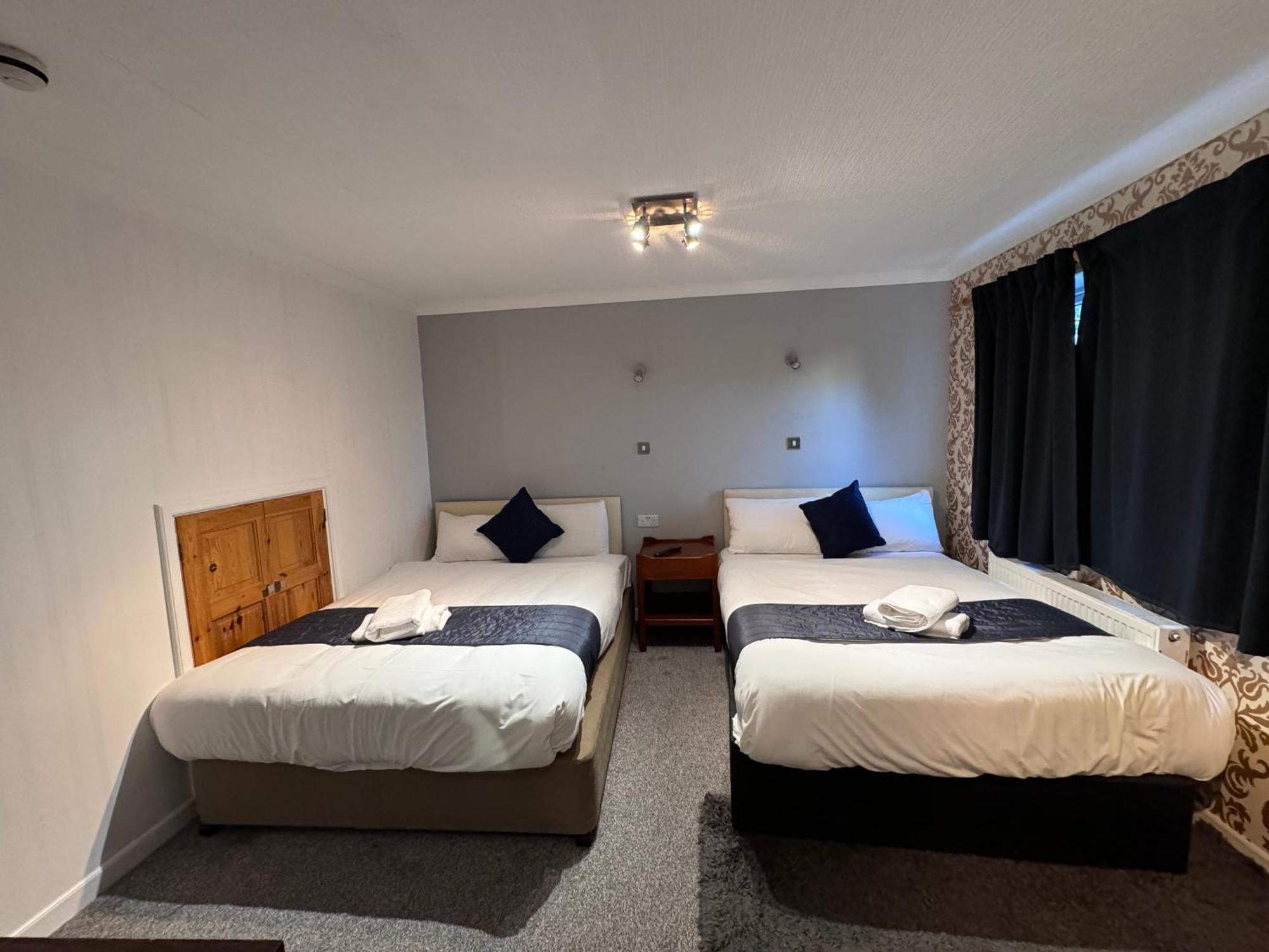 All Seasons Gatwick Guest House & Parking Horley Exterior foto